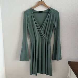 TopShop Flare Sleeve Ribbed Green Dress Surplice Upper US 8